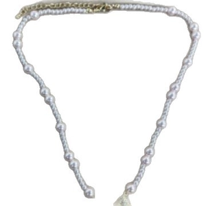 Elegante Franse retro parelketting met zirkoon strikdetail voor een verfijnde uitstraling.