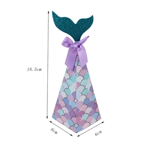 Mermaid party favor box detail showing 18.5cm height and teal glitter tail
