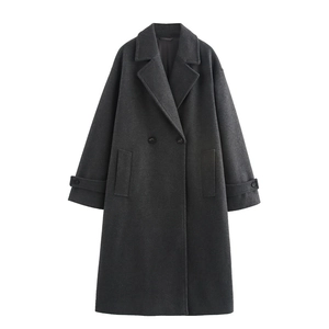 Cappotto lungo in lana grigio scuro da donna con colletto a rever e doppio petto