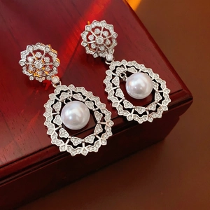 Vintage Palace Style Hollow Flower Drop Earrings Copper Zircon Imitation Artificial Pearl With Silver Earring Post Luxury For Women