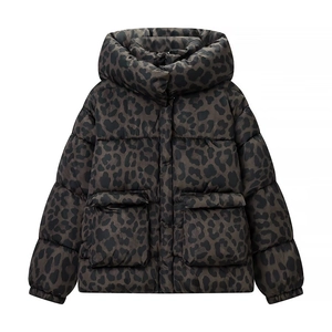 Winter Damen-Pufferjacke mit Leopardenmuster, Kapuze und großen Seitentaschen
