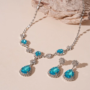 Vintage water drop jewelry set with aqua blue crystals and sparkling diamonds