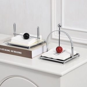 Portatovaglioli quadrato moderno in acciaio inox con pesi sferici decorativi argento