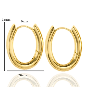 Détail de boucles d'oreilles dorées en U avec finition polie et dimensions