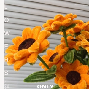 Handmade chenille sunflower bouquet with vibrant petals and soft brown core texture