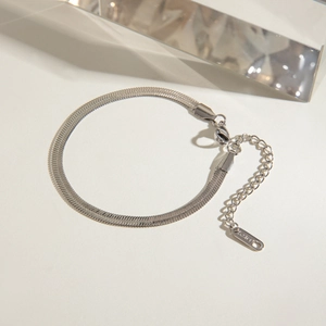 Bracelet chaîne serpent plate en acier inoxydable avec fermoir mousqueton et extension
