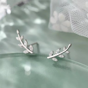 925 Sterling Silver Stud Earrings Leaf Olive Branch Shaped Cubic Zirconia Minimalist Elegant Fashionable Women Jewelry Accessory