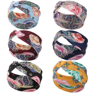 Selezione di sei fasce elastiche con nodo e motivi paisley e floreali in vari colori