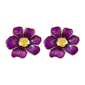 Pendientes de flores moradas vintage con bordes dorados y acabado esmaltado