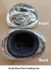 Vista dettagliata anteriore e posteriore del cappello da cowboy disco con specchietti