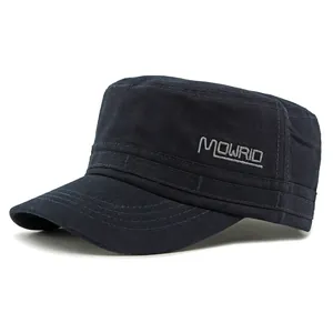 Gorra militar plana de algodón azul oscuro con bordado lateral para protección solar
