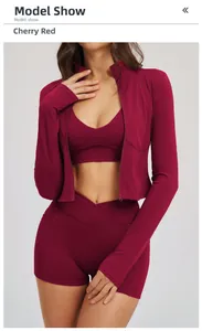 Completo yoga 3 pezzi rosso ciliegia con giacca, reggiseno a V e pantaloncini a vita alta