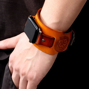 Vintage Viking Compass Dragon Totem Genuine Leather Watch Band For Apple Watch Retro Punk Embossed Wide Leather Strap