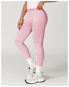 Detailansicht der nahtlosen Marmor-Rosa Yoga-Leggings mit hoher Taille und Acid-Wash