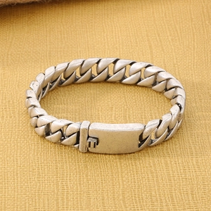 Bracelet gourmette 12mm en argent vintage avec fermoir robuste au style rétro chic