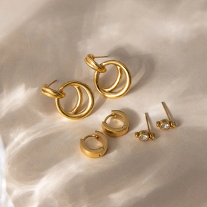 Three-pair 18K gold-plated earring set with zircon accents and water ripple shadow