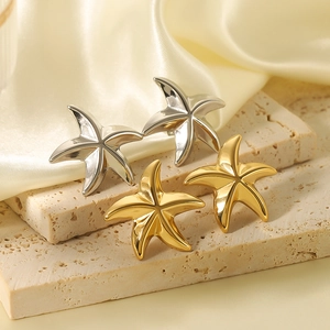Sea Star Stud Earrings Stainless Steel 18K Gold Plated Minimalist Ocean Theme Jewelry For Women Beach Style
