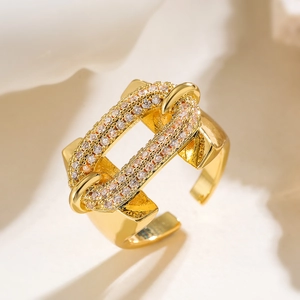 18K gold-plated irregular geometric open ring with H-link chain design and clear crystals