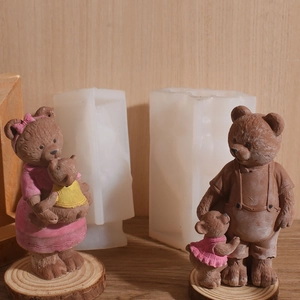 Macro detail of bear family silicone mold showing fine fur texture for DIY candle making