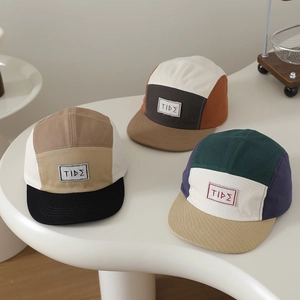 Cappellino Baseball Five Panel Bambini Cotone Tela Color Block Spliced Camper Cap Regolabile Visiera Piatta Tide Letter