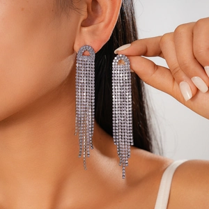 Orecchini Lunghi Con Nappa Design Geometrico Quadrato Traforato Strass Viola Rame E Perno In Argento Per Donna