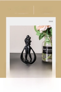 Scultura astratta di coppia nero opaco moderno per decorazioni casa e matrimonio