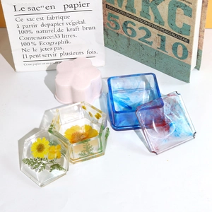 Moldes de resina para cajas de joyas DIY hexágono y cuadrado con flores secas y humo