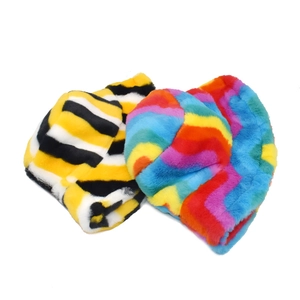 Chapeaux bob en peluche arc-en-ciel avec doublure épaisse pour chaleur hivernale