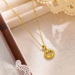 Vintage Titanium Steel Heart Round Pendant Necklace For Women Gold Plated Rhinestone Inlaid Chain Necklace Fashion All-match Jewelry