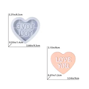 Dettaglio stampo in silicone per coperchio scatola a cuore con scritta Love You