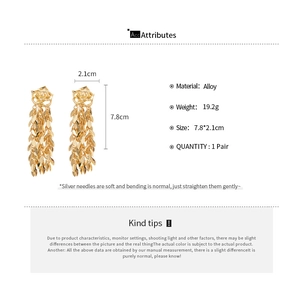 Detailed size specifications for gold rose tassel earrings showing 7.8 x 2.1cm dimensions