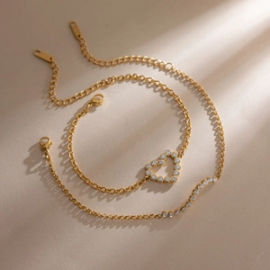 Ensemble de bracelets en acier doré 18K avec breloques cœur et vague en zircon blanc