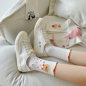 Chaussettes blanches en coton style japonais avec motifs mignons de chat et gâteau