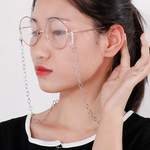 Silver stainless steel eyeglass chain with O-link design on model side view