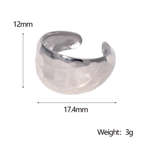 Detailed view of silver hammered metal ring dimensions showing 17.4mm width and 12mm height