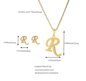 Specifiche dettagliate sulle dimensioni del set collana e orecchini con lettera R oro