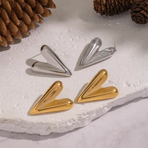 Heart Stud Earrings 304 Stainless Steel Waterproof Anti Allergic Minimalist 3D Puffy Fashion Jewelry For Women Gift