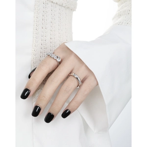 Minimalist S925 sterling silver wavy ring set with micro-inlaid diamonds for women