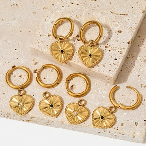 Boucles Oreilles Créoles Pendentif Coeur Acier Inoxydable Plaqué Or Texture Rayon Soleil Zircon Bijoux Pour Femmes