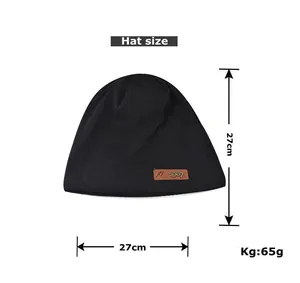 Berretto in maglia nera unisex, dimensioni 27x27 cm e specifiche di peso 65g riportate