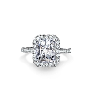 Bague en argent avec moissanite D rectangulaire, sertie d'un halo et pavé brillant