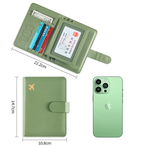 Porta passaporto in pelle verde chiaro con blocco RFID e scomparti multifunzionali
