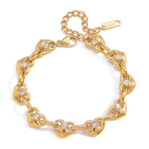 Classico bracciale a cuore in acciaio inossidabile placcato oro 18K con zirconi