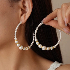 Vintage Imitation Artificial Pearl C Shaped Hoop Earrings With 925 Sterling Silver Earring Post Elegant Geometric Jewelry For Women