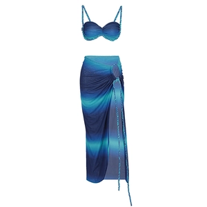Ensemble de plage 2 pièces dégradé bleu avec haut licou et jupe fendue à détails de corde