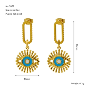 Dettagli orecchini occhio del diavolo placcati oro 18K con specifiche di misura