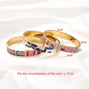 Detailed view of enamel bracelets with dimensions and colorful geometric patterns