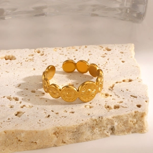 Minimalist gold stainless steel open ring with bohemian sunburst relief pattern