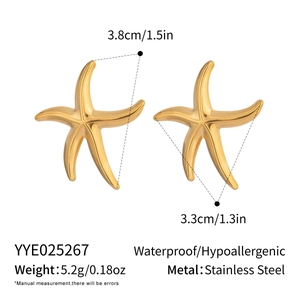 Detailed size specifications for gold starfish stud earrings made of stainless steel