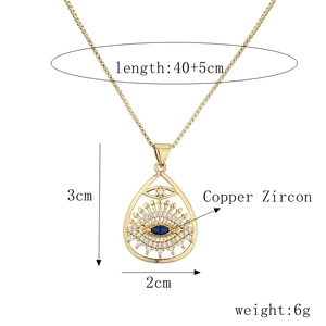 Guida alle dimensioni della collana occhio del male dorata con dettagli in zircone